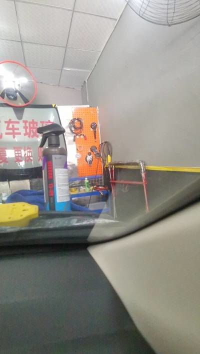 玻璃玻璃硬度多少汽车